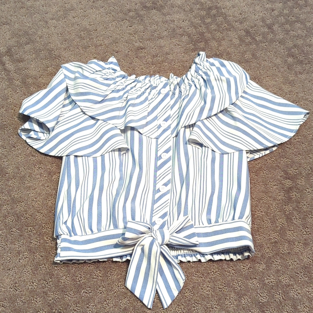 Like New! Habitual Girls Top - size 6x